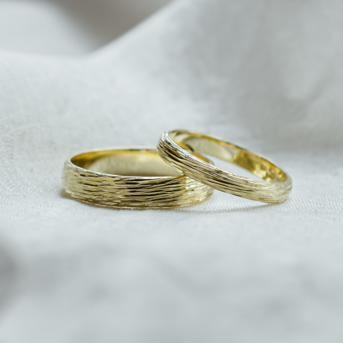 Zlaté snubní prsteny ve tvaru stromu DRIS