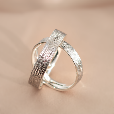 Unusual wedding bands with woodbark surface DRUID