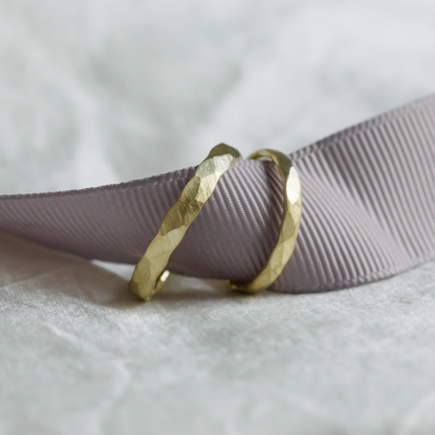 Matte gold wedding bands with hammered surface ETAIN
