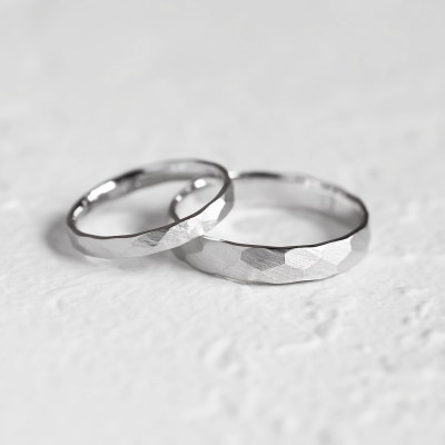 Matte gold wedding bands with hammered surface ETAIN