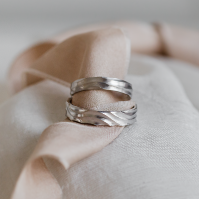 Original wedding rings with waves FIUME