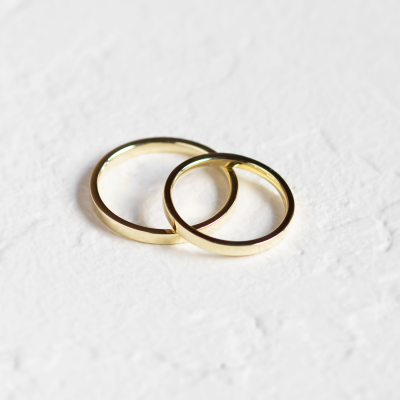 Flat wedding rings made of yellow gold JERSEY