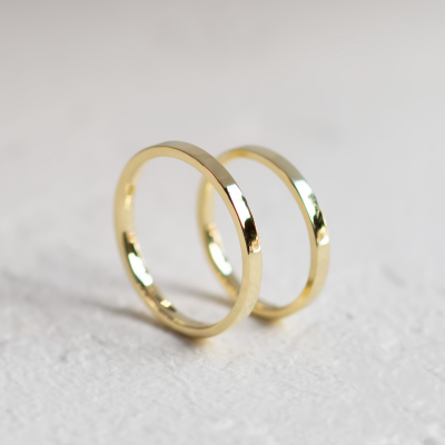 Flat wedding rings made of yellow gold JERSEY