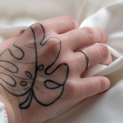 Matte organic wedding rings with diamonds FLUME