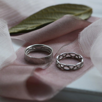Bright Celtic Wedding Rings Set JAZ