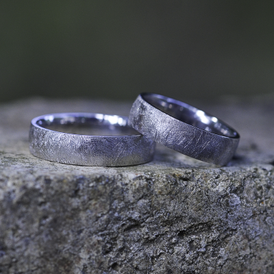 KAWI platinum wedding rings
