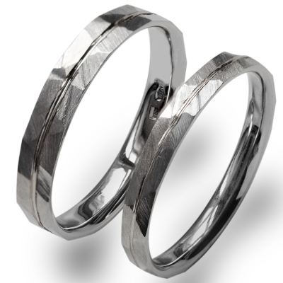 Elegant hammered wedding rings with line LADO