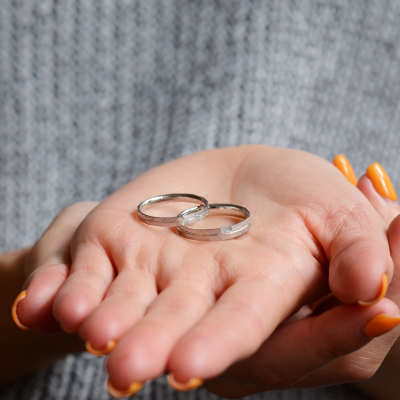 Elegant hammered wedding rings with line LADO