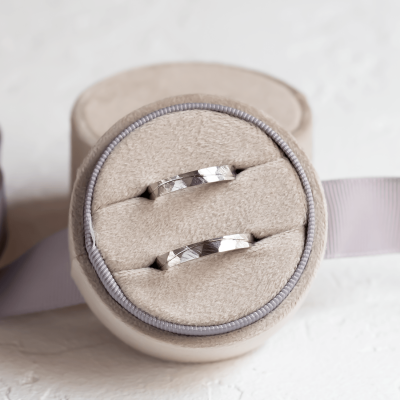 Gold hammered wedding rings with line LIDO