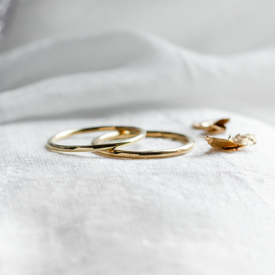 LOBE wedding gold rings