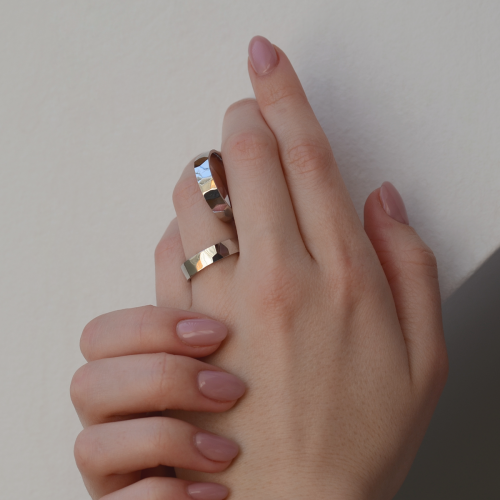 LOGAM gold wedding rings