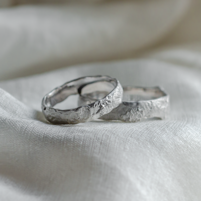 Atypical wedding rings with special surface MOONLIGHT