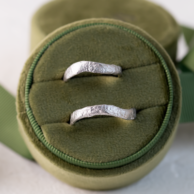 Irregular wedding bands with moon surface MUSK