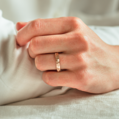 Textured gold wedding rings MUZI