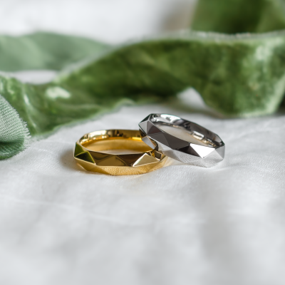Originální zlaté snubní prsteny RIFA