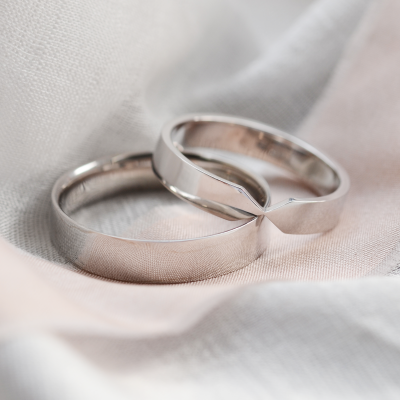 Gold wedding rings with tapered center TAPPI