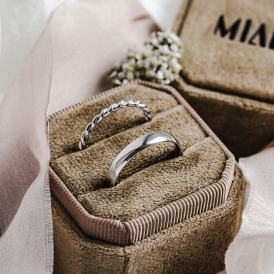 Minimalistické snubní prsteny ze zlata VALO