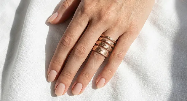 landing-pages.wedding-rings.landing-pages.wedding-rings.guides_slide_2_text